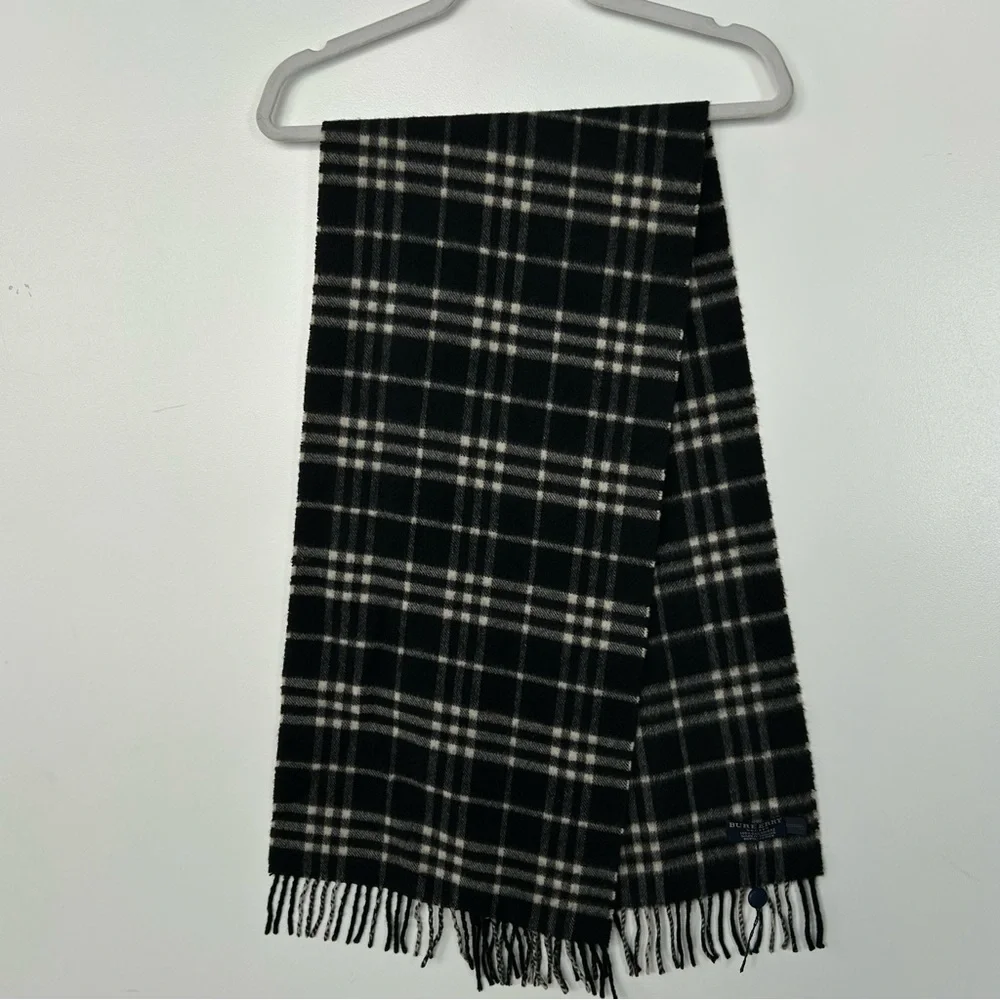 Burberry Check 100% Cashmere Scarf‎ - Picture 3 of 8